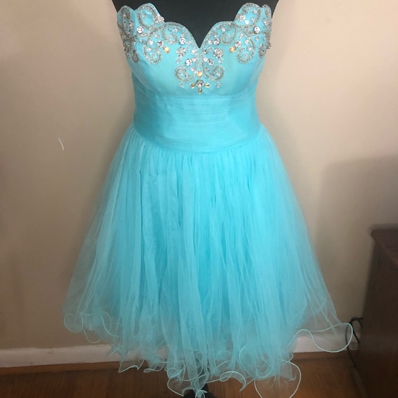 Alyn Rose Designs Inc Homecoming Dress - Picture 1 of 8